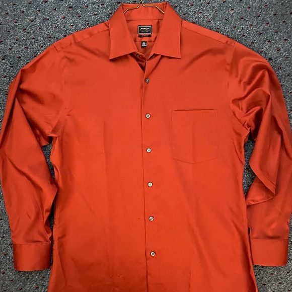 Other - Arrow button down shirt